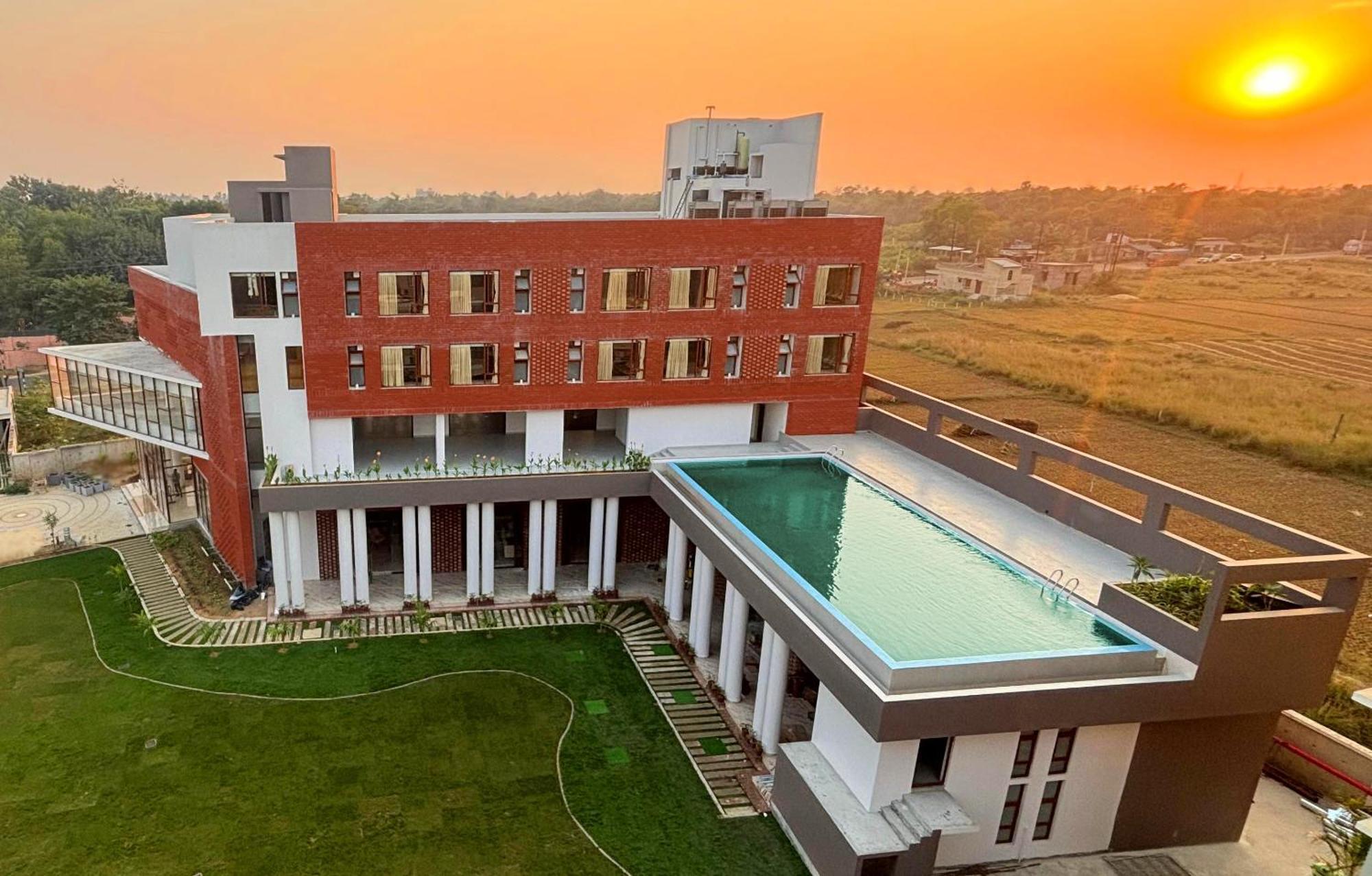The Pearl Club Resort Shānti Niketan Exterior foto