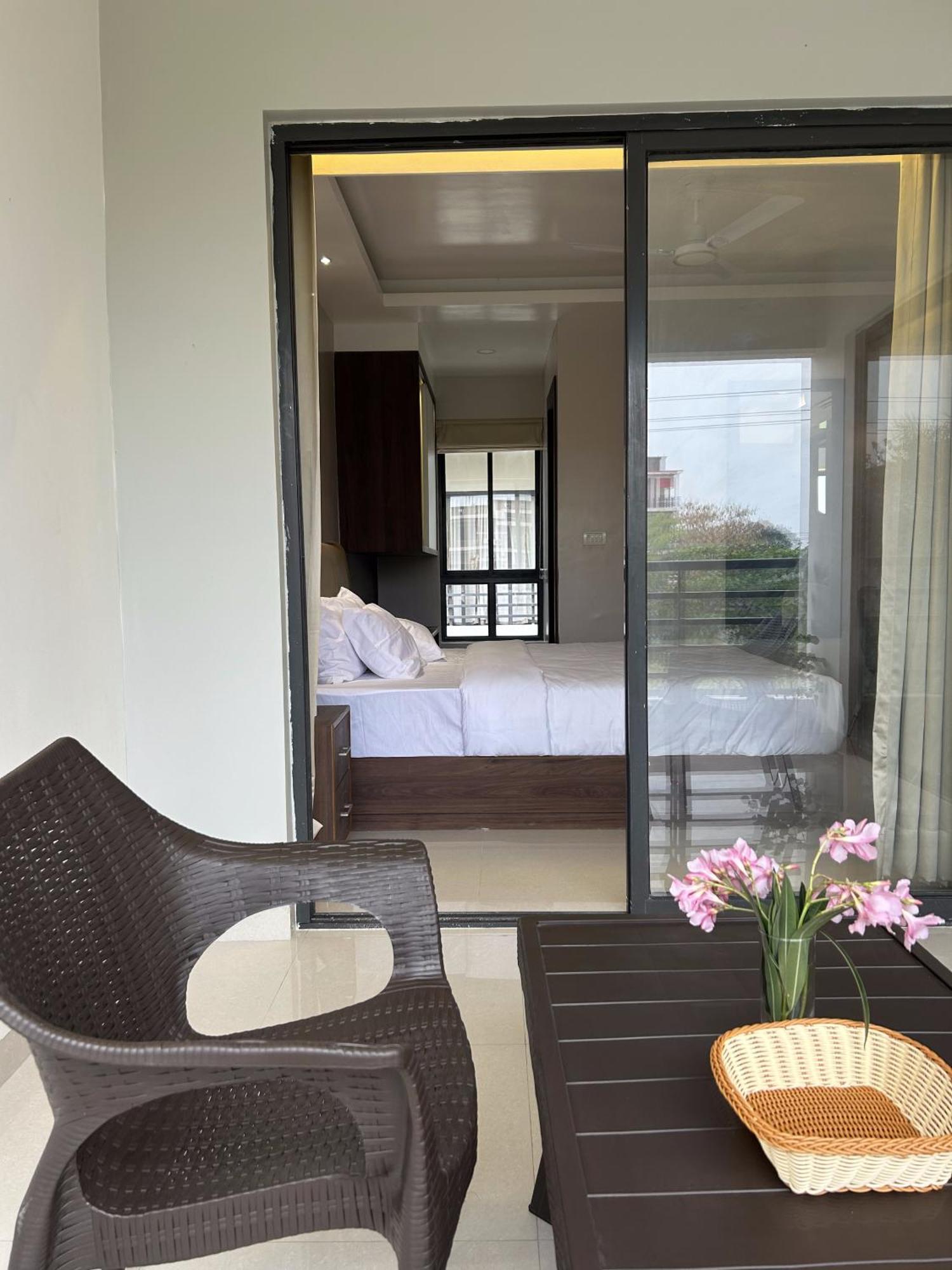The Pearl Club Resort Shānti Niketan Exterior foto